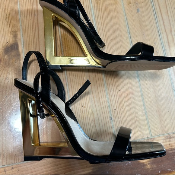 SCHUTZ Filipa Black Patent Leather Sculpted High Heel Sandals - Picture 2 of 13